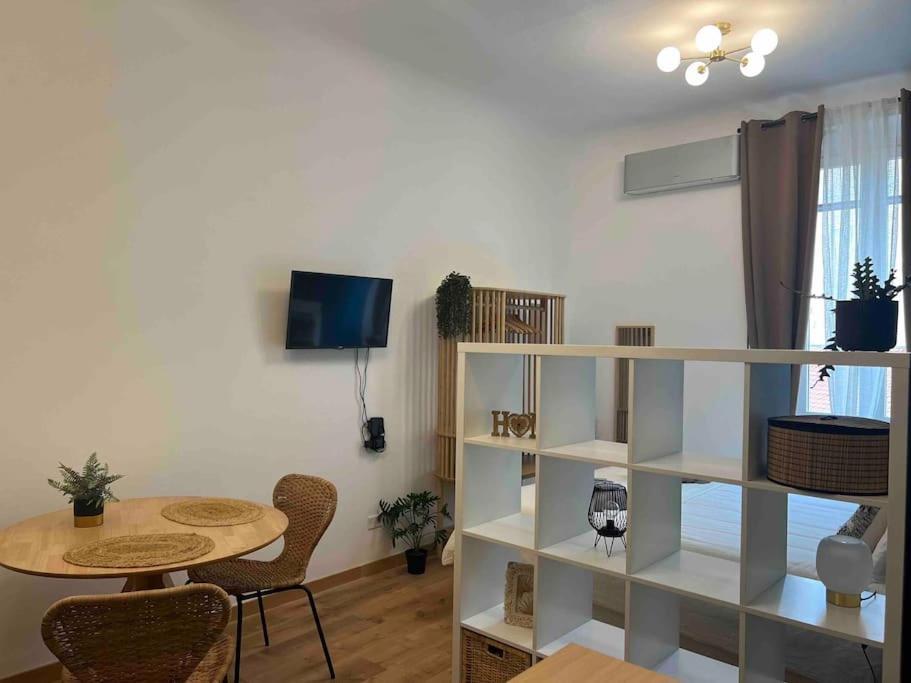 La Regina Delle Locazioni Ai Navigli 1 Apartman Milánó Kültér fotó